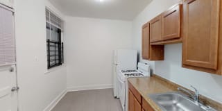 5335-5345 S. Kimbark Ave. Gallery 30