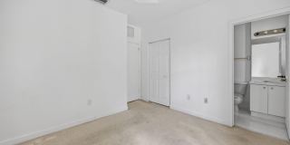 1575 NE 33rd Avenue Gallery 25