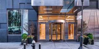 The Ashley Gallery 7