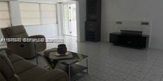 2631 Fillmore St Gallery 6