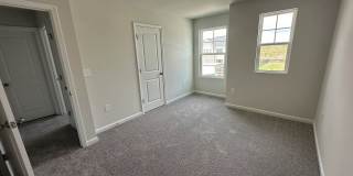 Room in 3 Bedroom Home at Arkose Dr Gallery 11