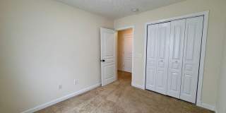 Townhouse for Rent in Beacon Hill Gallery 13