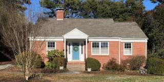 Charming three-bedroom in Irving Park area Charming three-bedroom in Irving Park area Gallery 1
