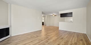 Parkway Plaza Apartments Gallery 33