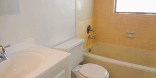 Adorable Single Level Eastside Duplex With Evaporative Air Located In Quiet Neighborhood Gallery 17