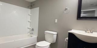 3 Bedroom 2 Bathrooms with Fully Fenced In Yard AVAILABLE NOW!!! Gallery 9