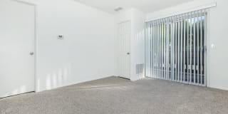 Pinecrest Apartment Homes Gallery 12