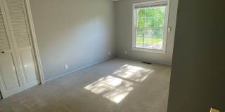 Spacious Four Bedroom Home Available Summer of 2026! Gallery 23