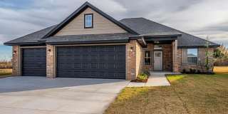 Modern 4-Bed Rental Home in Mustang - Brand-New! Gallery 1