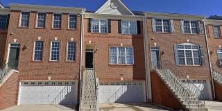 25332 Mc Intyre Square Gallery 1