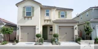 Beautiful 3 Bedroom 2.75 Bath Home in Harlan Ranch! Gallery 1