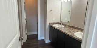 Beautiful 5 Bedroom, 3 Bath Executive Home in the Pointe! Gallery 22