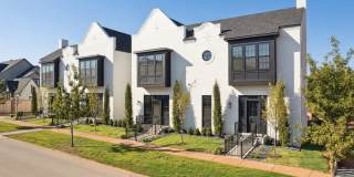 Townhome 3 bed 2.5 bath "The Milky Maison" in the Heart of Selah Gallery 1