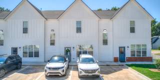 1640 North Leverett Avenue Gallery 3