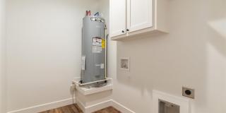 7949 SAWDUST Gallery 14