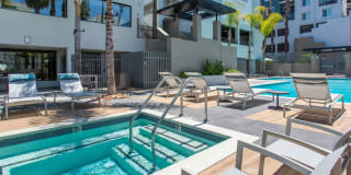 Avalon Woodland Hills Gallery 25