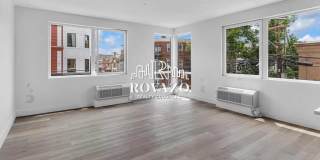 39 Madison Street Gallery 12