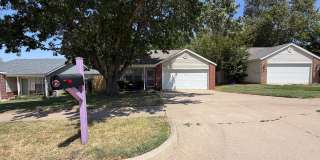 Cozy 3 Bedroom, 2 Bathroom Home in Norman Schools. Gallery 4