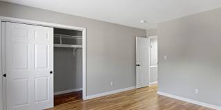 The Riverside Apartment Homes Gallery 11