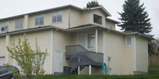 Preleasing, 4 Bedroom Townhouse Just Minutes from WWU with Yard and Deck! Gallery 1