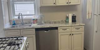 Updated 3 Bed 1 Bath in the Heart of Oak Square Updated 3 Bed 1 Bath in the Heart of Oak Square Gallery 1