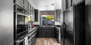 Stylish Palm Springs Retreat with Pool (Monthly Only - No Long Term) Gallery 46