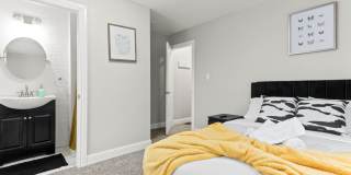 Modern Townhome in the Heart of Franklinton Gallery 21