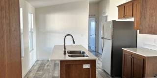 700 S Shafter Ave Gallery 2