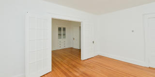 390 Clinton Street Gallery 22
