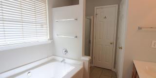 Updated 3-Bedroom Home in Silverstone Neighborhood – Move-In Ready! Gallery 18