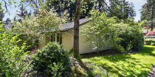 Fully Remodeled Single-Level in Four Seasons — Central A/C, Dual-Pane Windows, Engineered Hardwoods Throughout Gallery 5