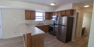 Spacious 3 bedroom duplex with 2.5 baths. Gallery 10