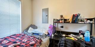 Really niceeee 4 bed in Mission Hill Gallery 9