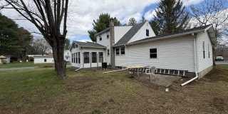 1037 Chipperfield Drive Gallery 34