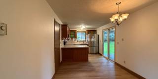 Cute 3 BD | 1.5 BA Home in Lake Oswego - Lake Access! Cute 3 BD | 1.5 BA Home in Lake Oswego - Lake Access! Gallery 7