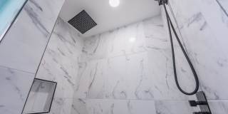 1002 River Oak Gallery 23