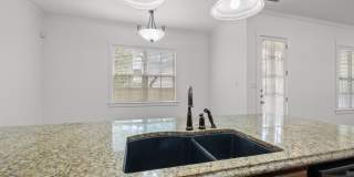 AVAILABLE: 2008 Construction 4 bed / 4 bath Home - Top of the line finishes, 2 car garage Gallery 19