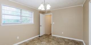 4113 North Sylvania Court Gallery 6