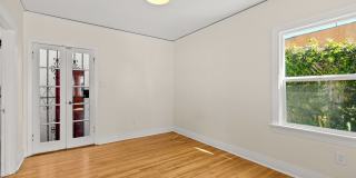 Elevated Golden Hill 2BR with Southwesterly Views with A/C & Detached Garage Gallery 22