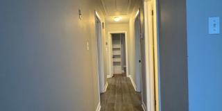 201 Holly Road Gallery 12