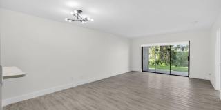 Pierce Beach Premier Apartments at Woodland Condominium Gallery 7