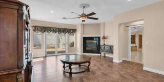 Beautiful Summerlin home in a gated community. Gallery 8