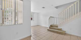 1575 NE 33rd Avenue Gallery 7