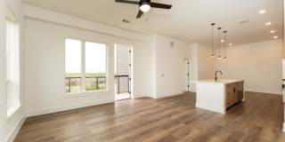 Lyle Apartments Gallery 15