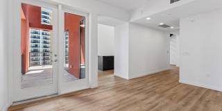 Onyx on Park Gallery 121
