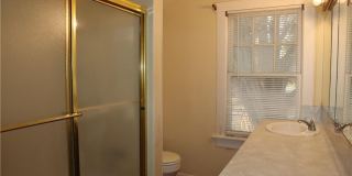 311 W 8th Street Gallery 11