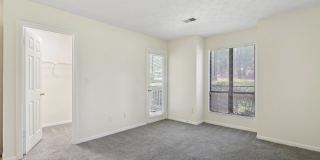 Midwood Gardens Apartments Gallery 31