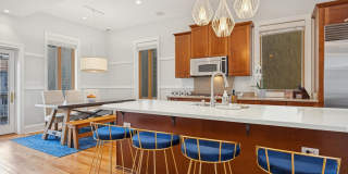 1065 N Marshfield Avenue Gallery 7