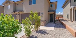 Pet friendly 3 Bedroom Townhome in Washington! Gallery 9