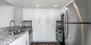 Stonecreek Apartment Homes Gallery 24